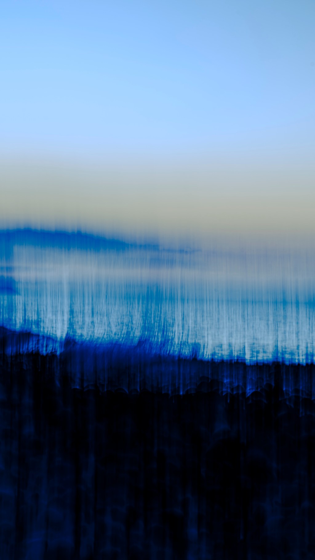 UNE PHOTO de la  COLLECTION &laquo;&nbsp;BLEU ORAISON&nbsp;&raquo; SUSPENDUE à CARPENTRAS en JUILLET  & AOÛT&nbsp;2025